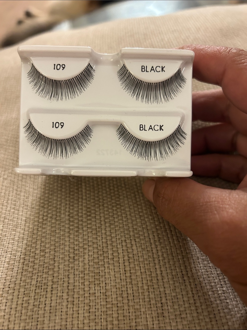 ARDELL Deluxe Pack 109 Eye Lashes, Black lots of 12.no back or glue.NWOT